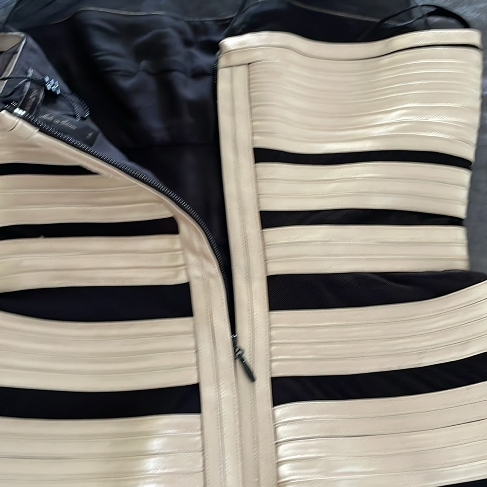 BCBG MaxAzria bandage dress champagne satin black mesh size 4 prom party bodycon - Picture 8 of 11